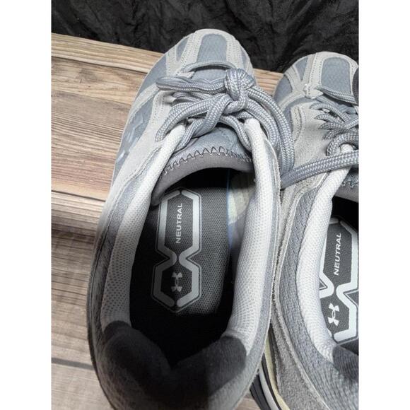 Under Armour Sneakers Mens5/Women 6.5 Gray Running Shoes - Picture 5 of 9
